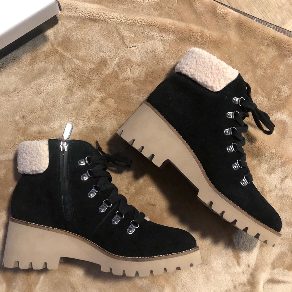 Women’s Blondo waterproof boots. Size 8. New in box. - Picture 1 of 6